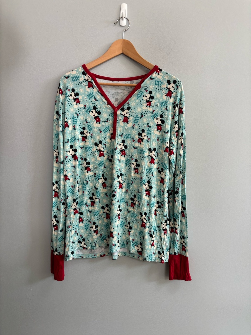 Little Sleepies Disney Mickey Winter Wonderland Sleep Shirt, size Large